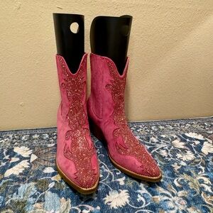 BEAST FASHION Adela Pink Sparkle Heeled Boots size 8